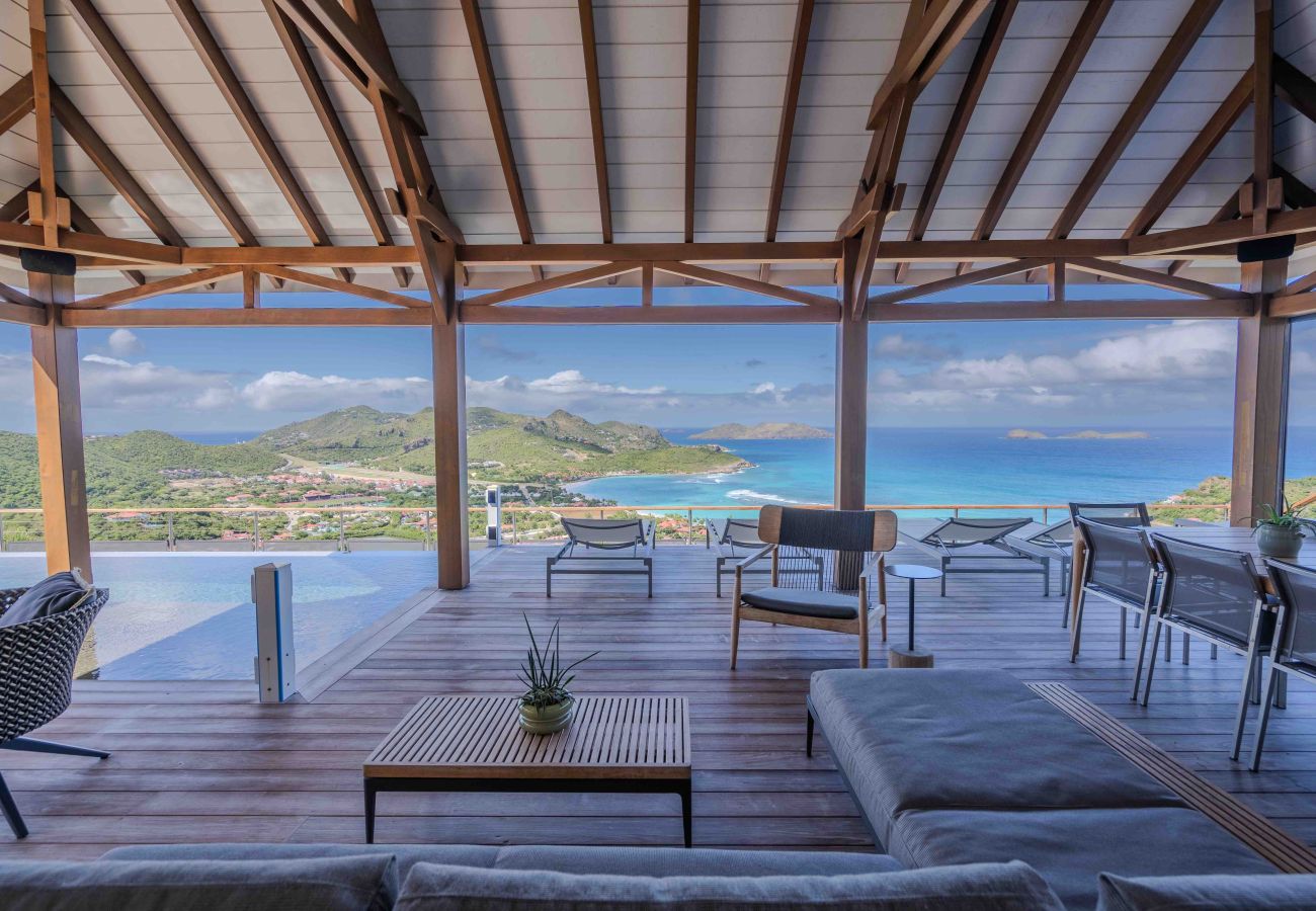 Villa en San Bartolomé - A VIEW