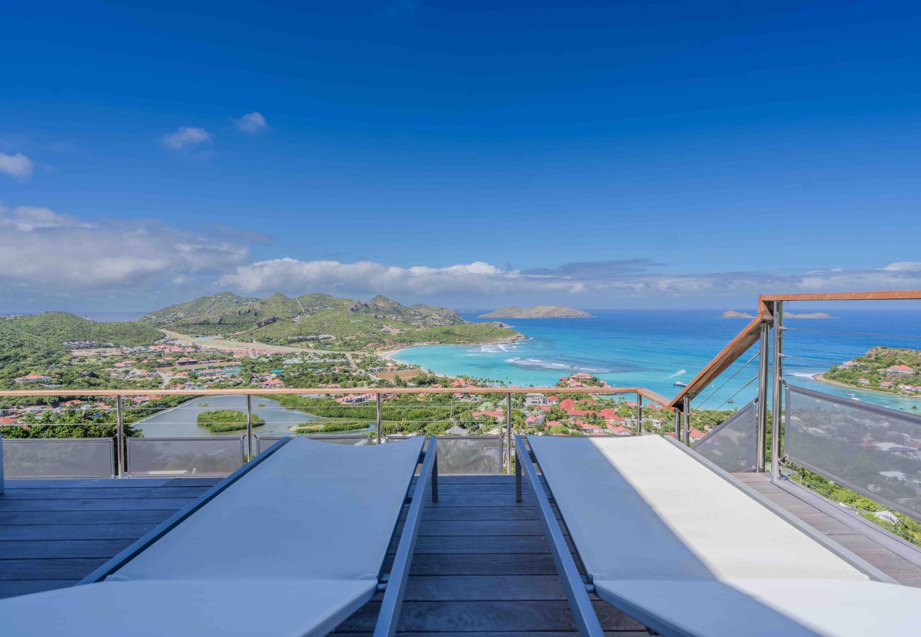 Villa en San Bartolomé - A VIEW