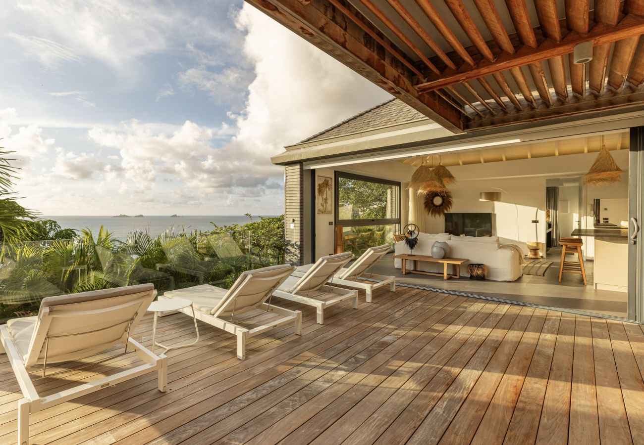 Villa en San Bartolomé - SANTA ALICIA