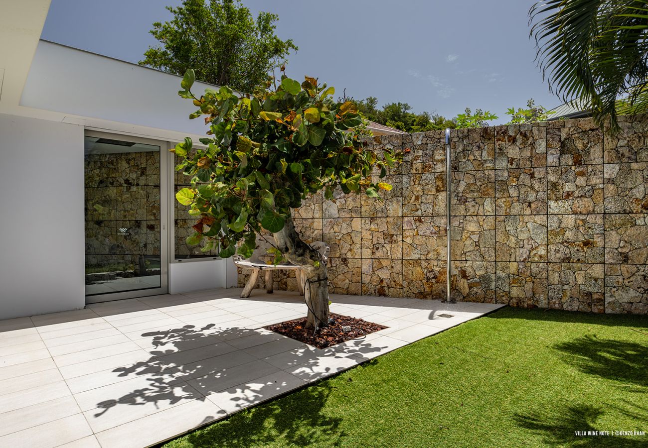 Villa en San Bartolomé - WINE NOTE