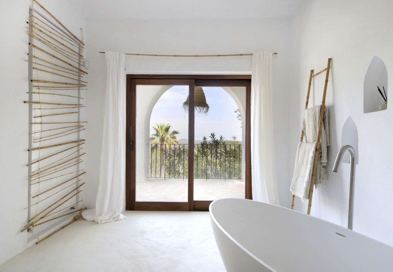 Villa en Santa Gertrudis - PEPITA