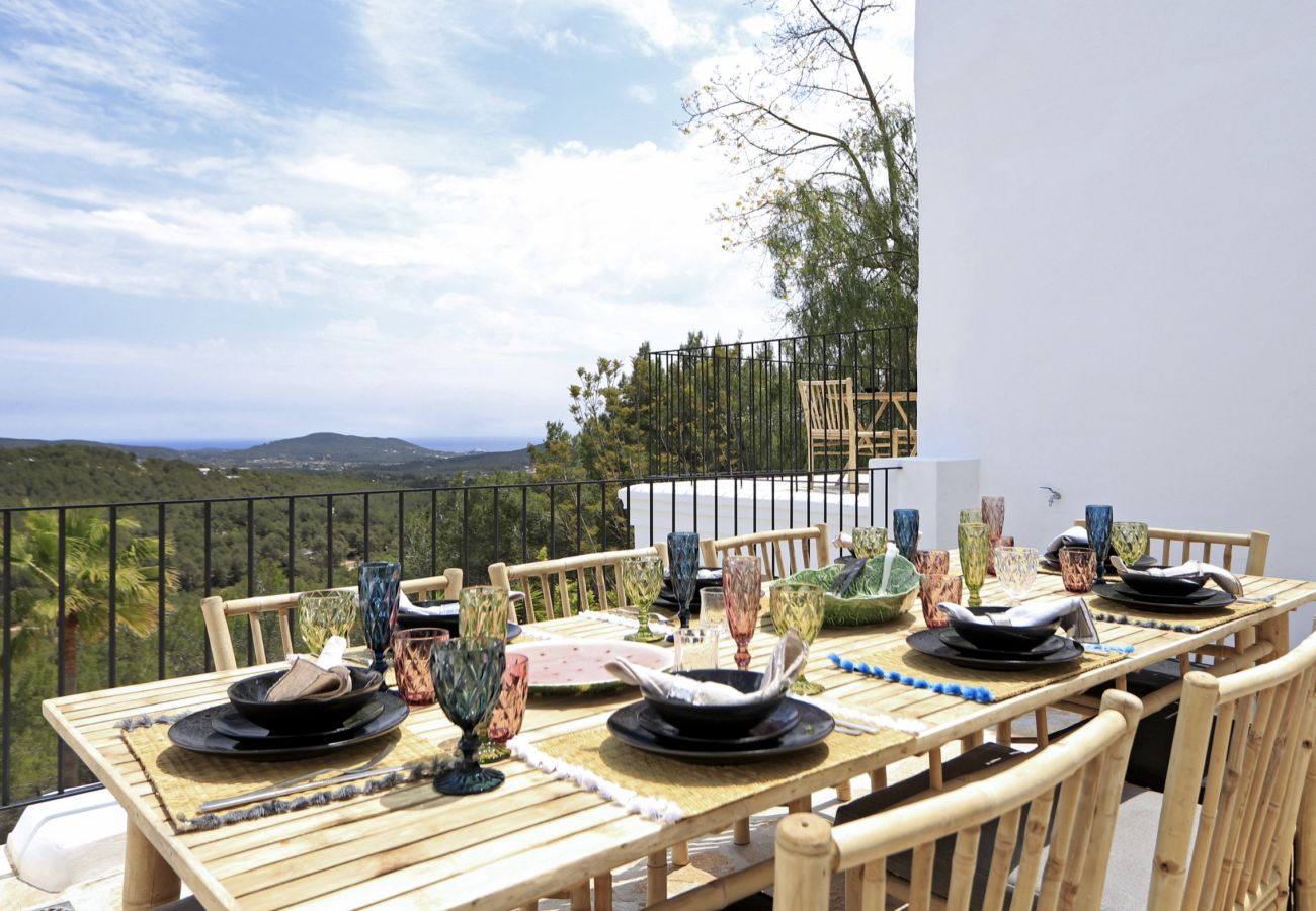 Villa en Santa Gertrudis - PEPITA