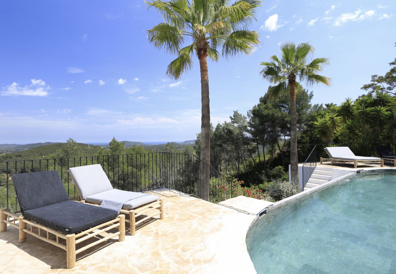 Villa en Santa Gertrudis - PEPITA