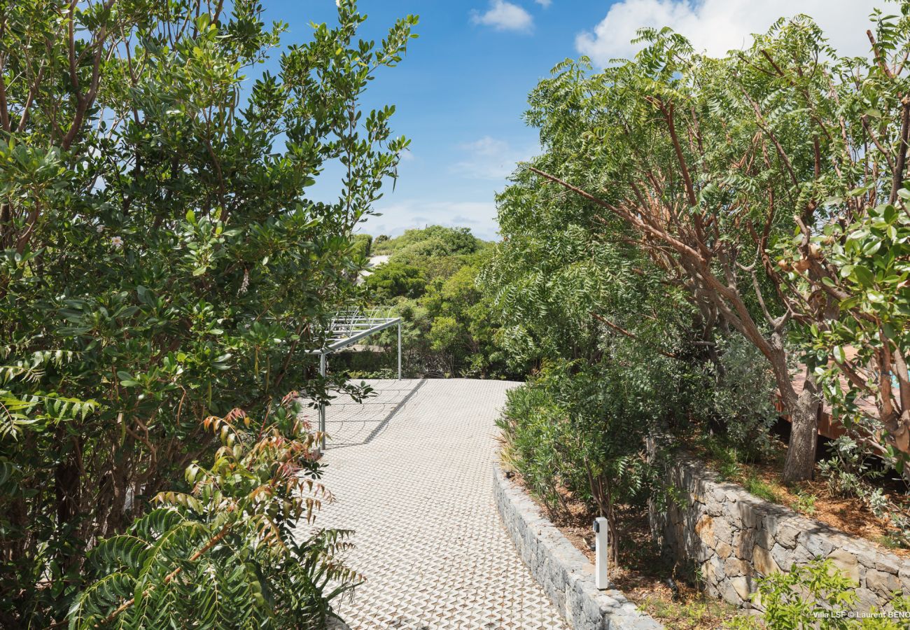 Villa à Saint Barthélemy - LSF  Villa à Saint Barthélemy - LSF