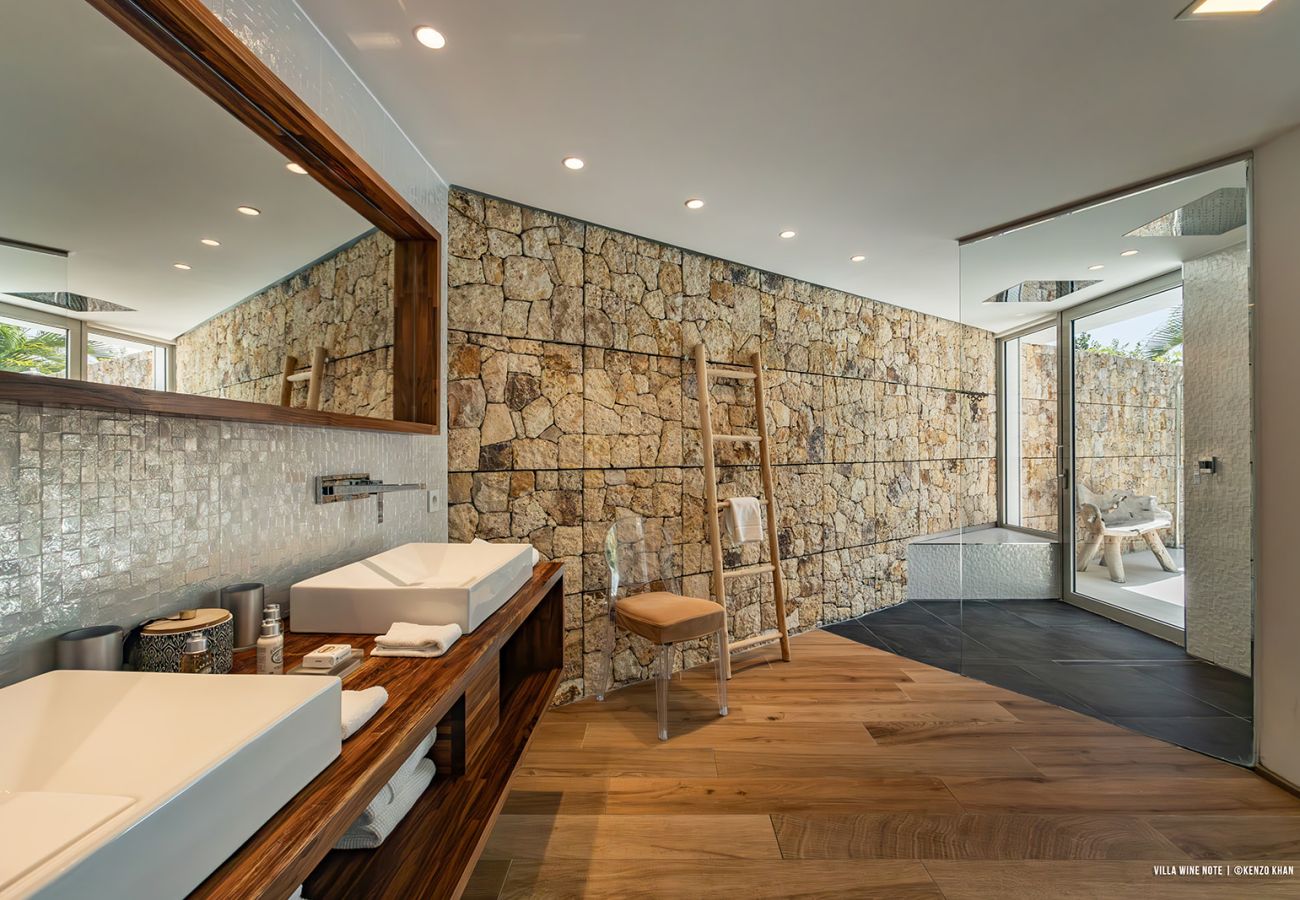 Villa in Saint Barthélemy - WINE NOTE