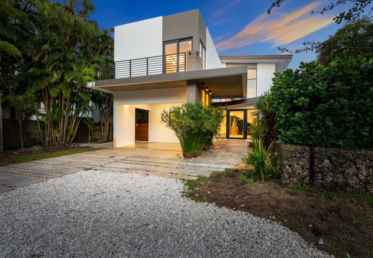 Villa in Miami - SUKAYA