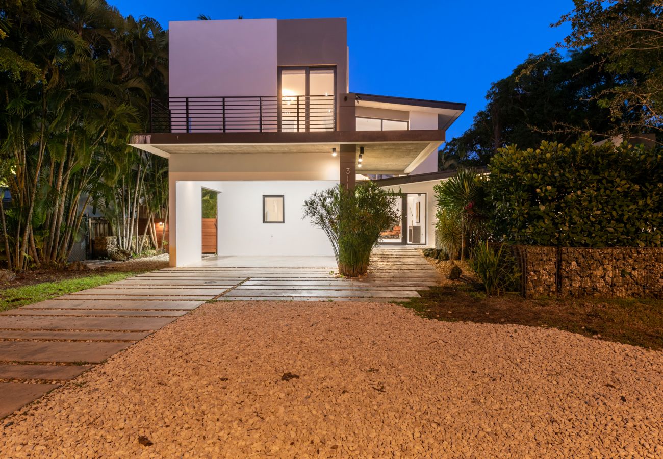 Villa in Miami - SUKAYA