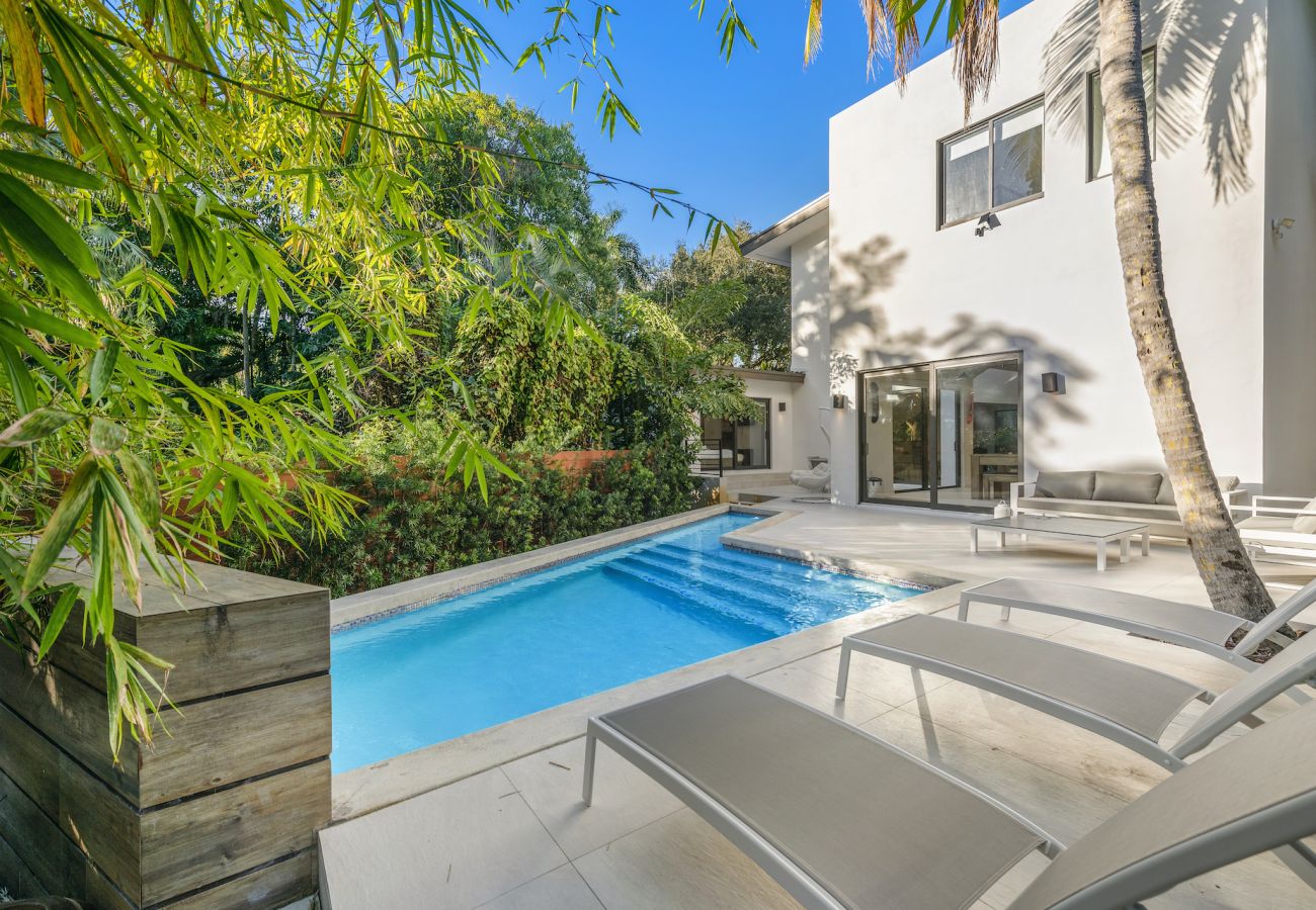 Villa in Miami - SUKAYA