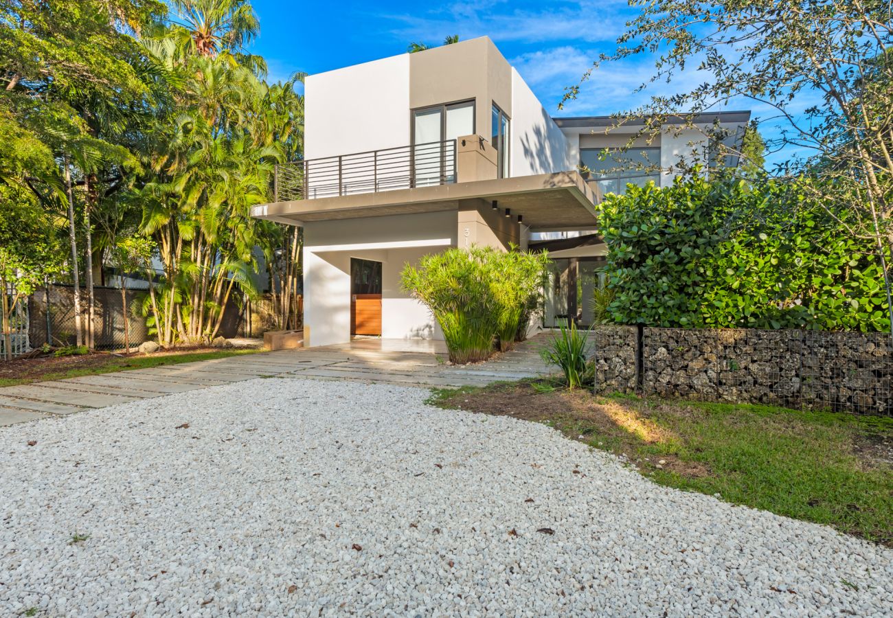 Villa in Miami - SUKAYA