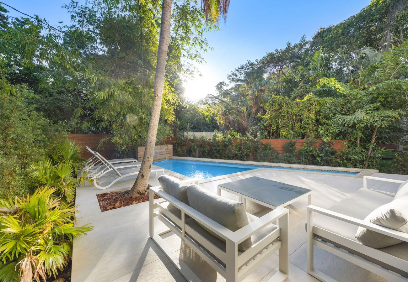 Villa in Miami - SUKAYA