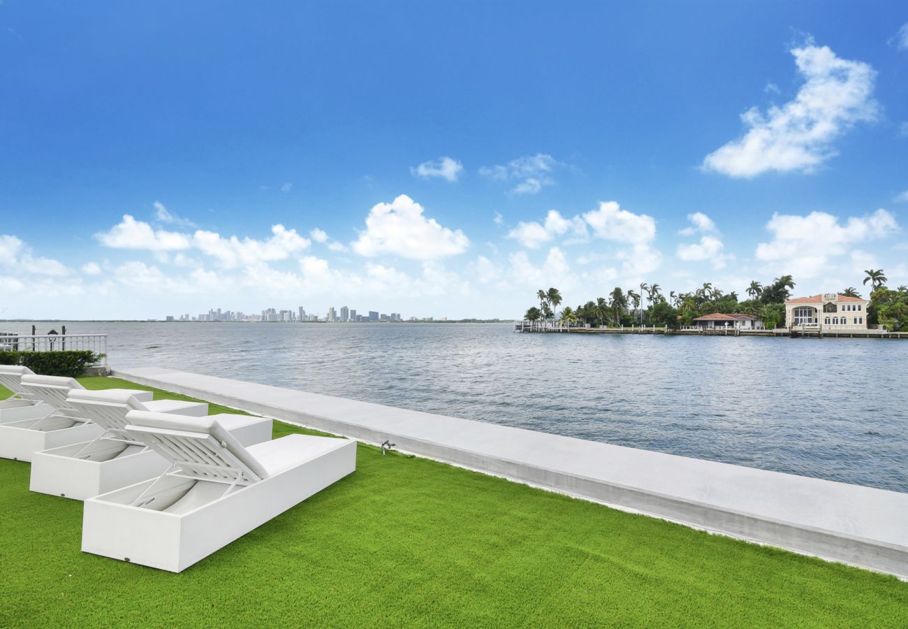 Villa in Miami - WYNN