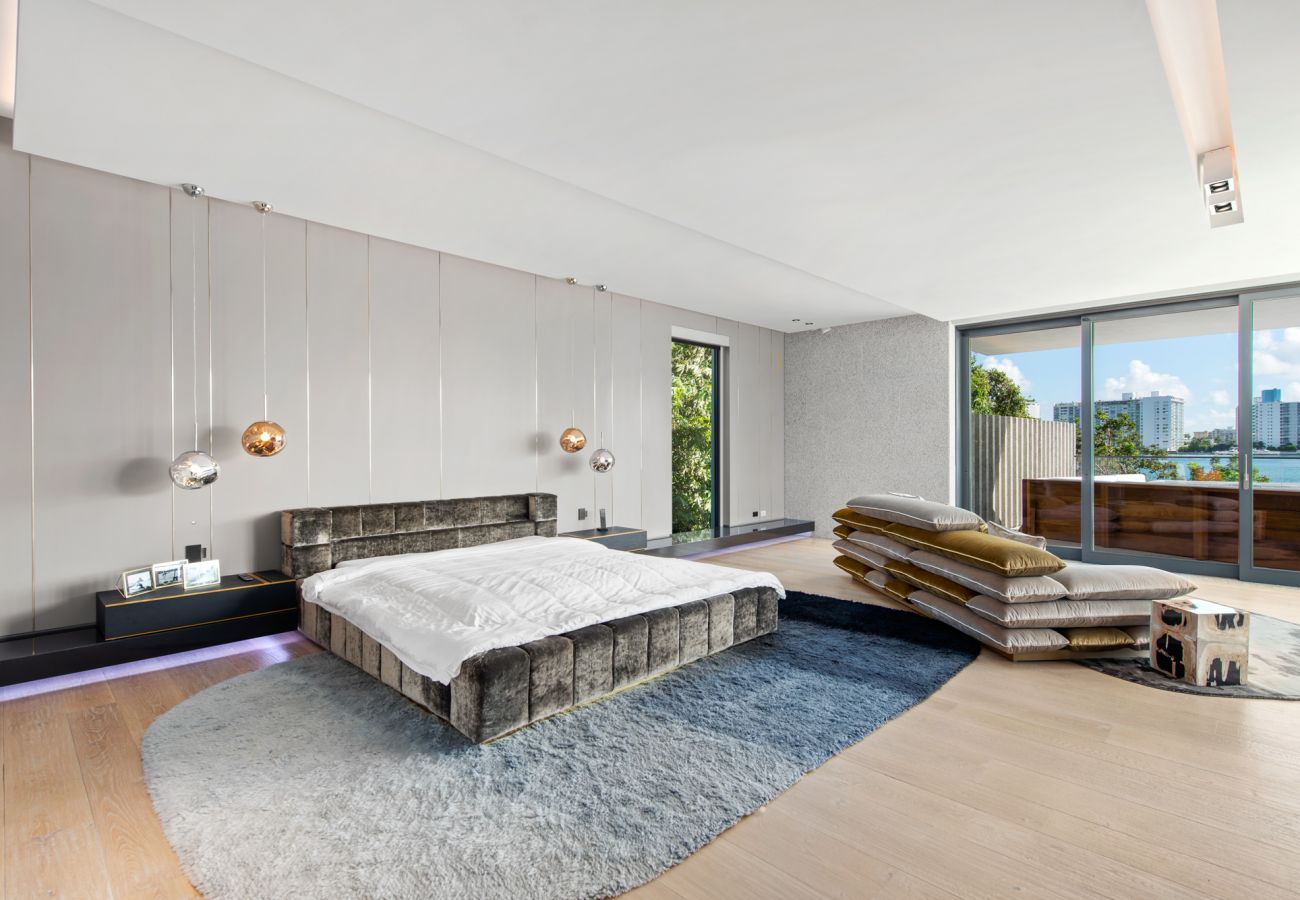 Villa in Miami Beach - STARZA