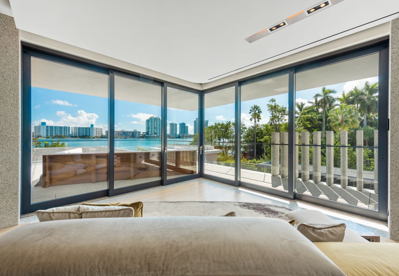 Villa in Miami Beach - STARZA