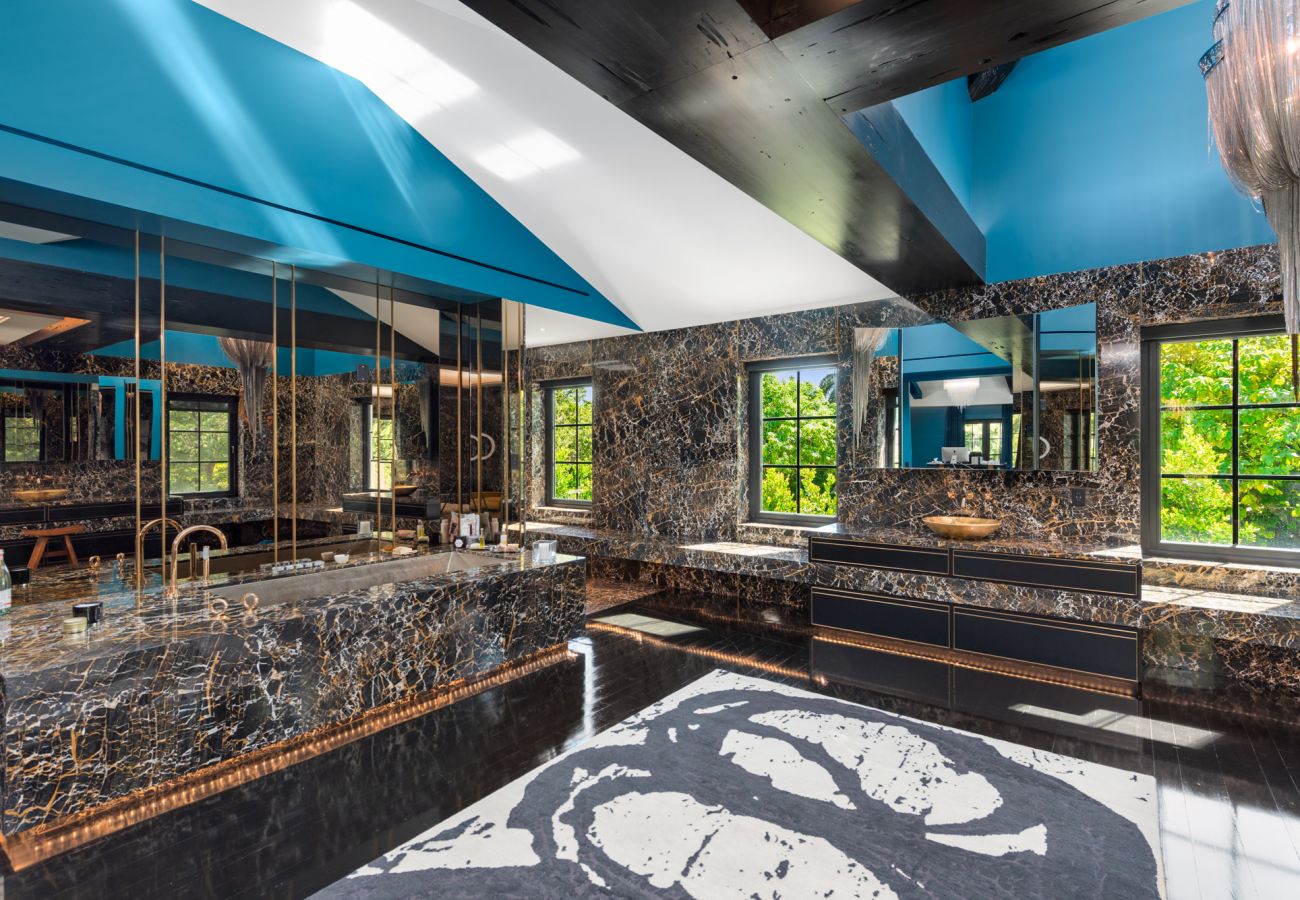 Villa in Miami Beach - STARZA