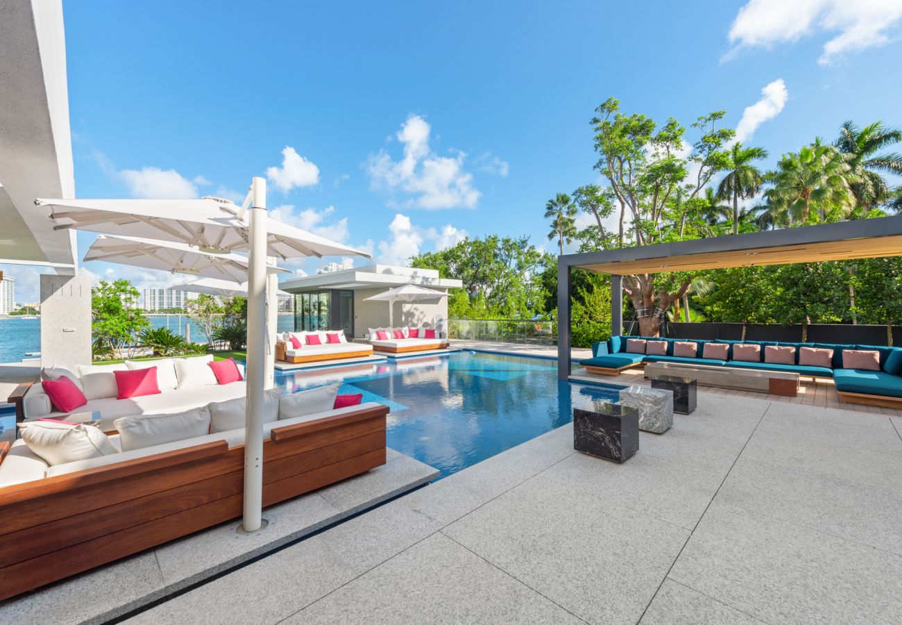 Villa in Miami Beach - STARZA