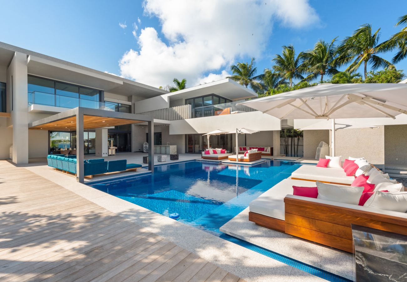 Villa in Miami Beach - STARZA