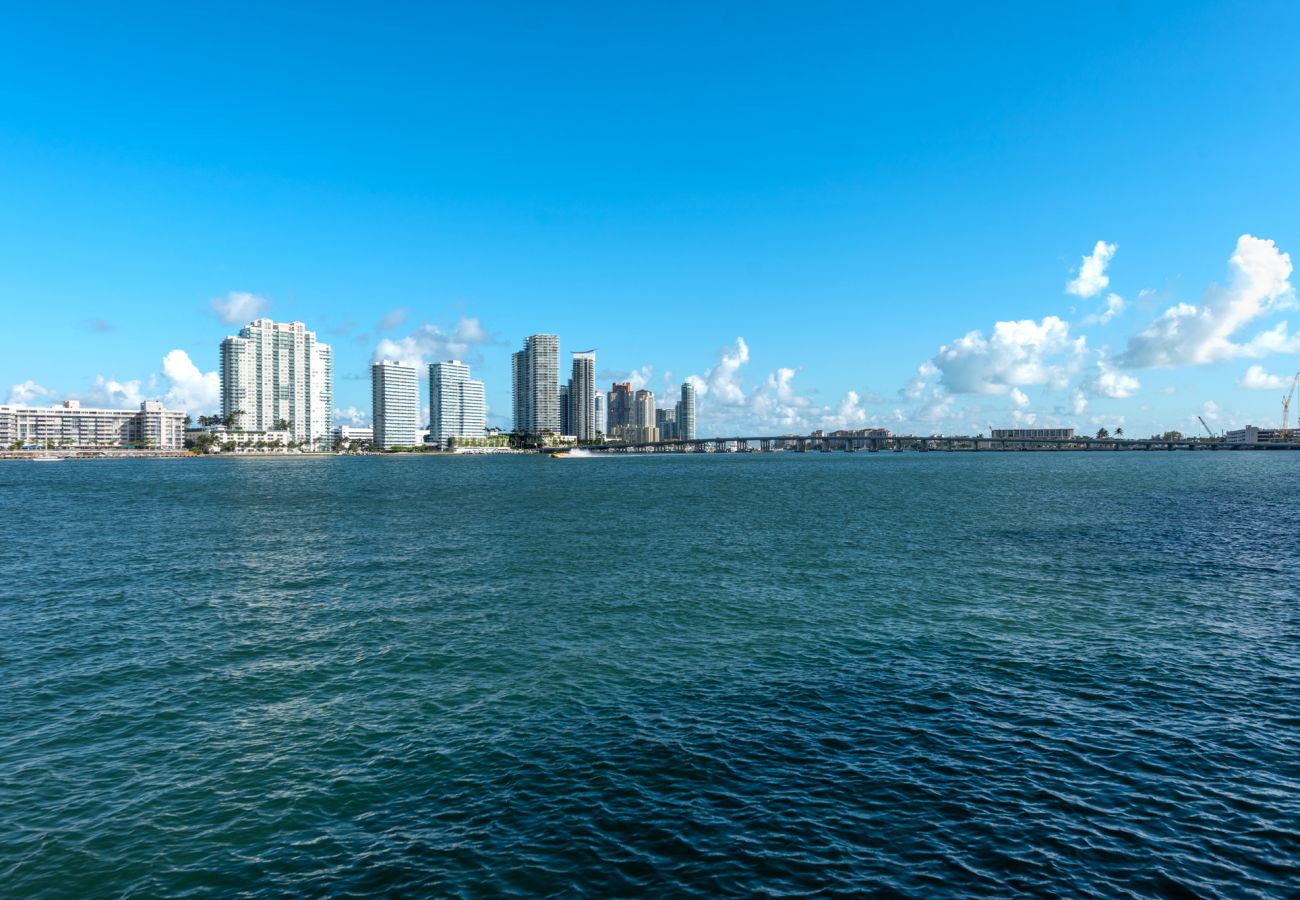 Villa in Miami Beach - STARZA
