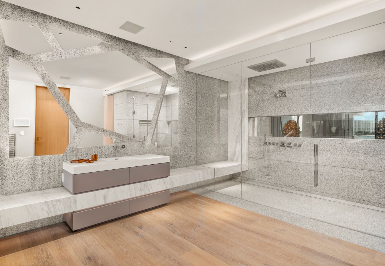 Villa in Miami Beach - STARZA