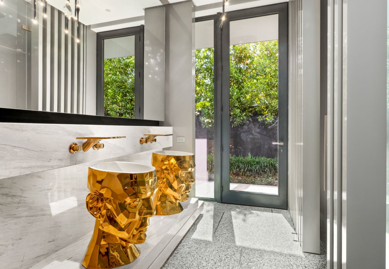 Villa in Miami Beach - STARZA