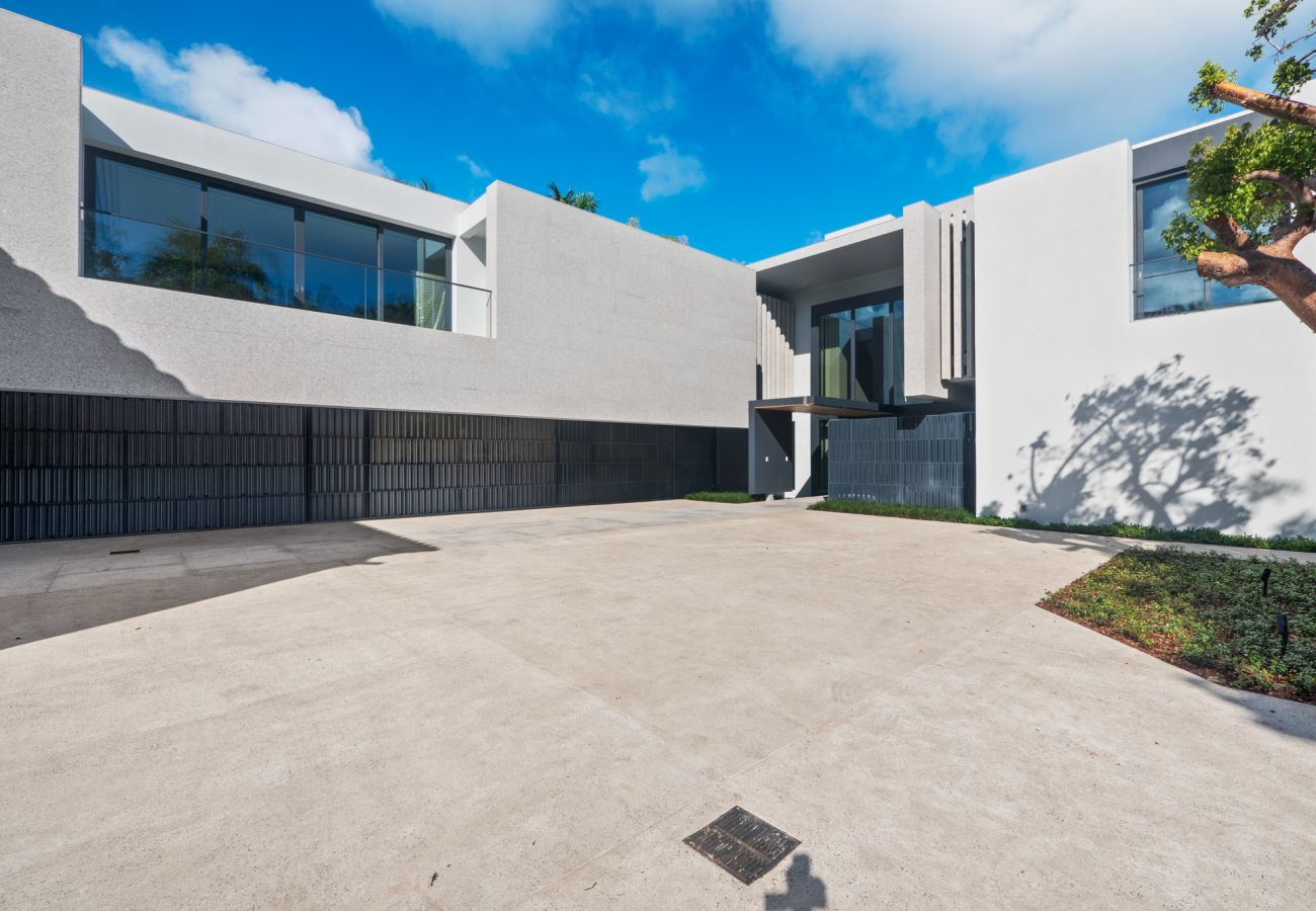 Villa in Miami Beach - STARZA