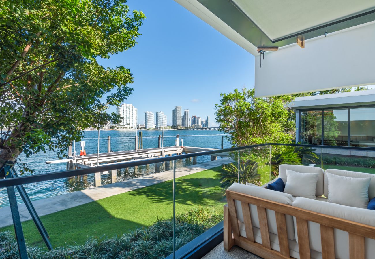 Villa in Miami Beach - STARZA