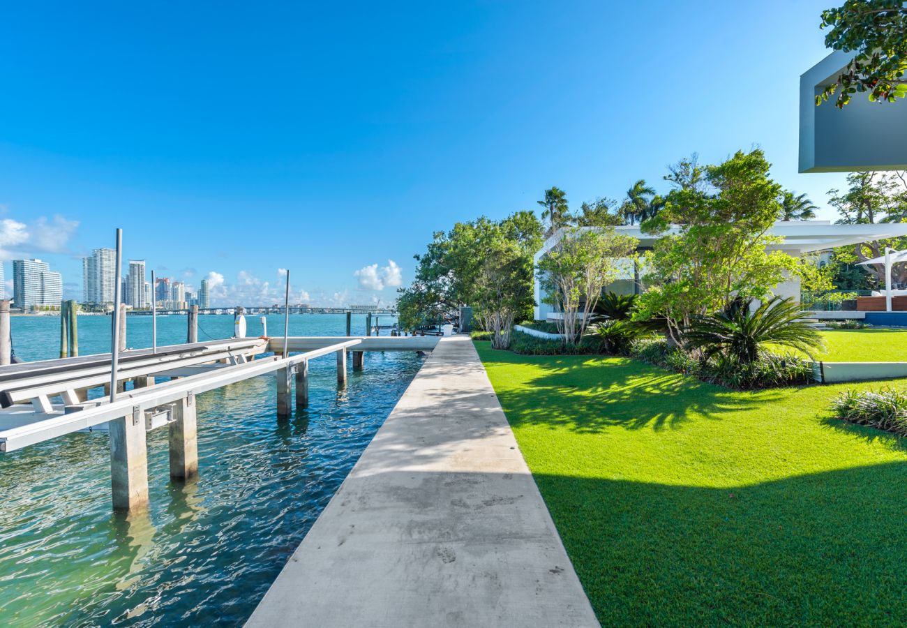 Villa in Miami Beach - STARZA