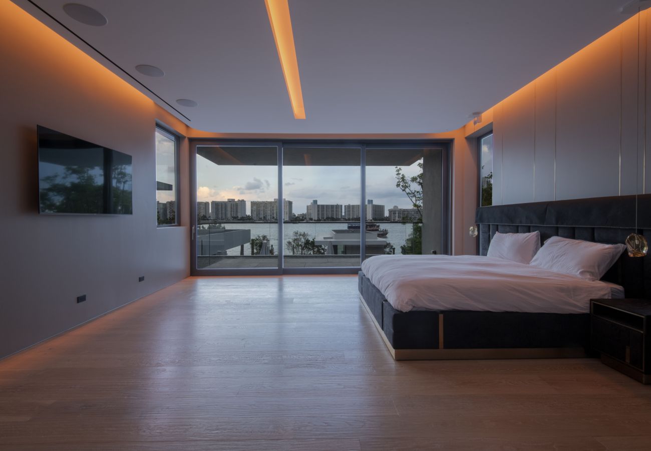 Villa in Miami Beach - STARZA