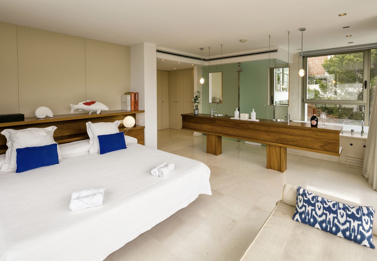 Villa in Sant Josep de Sa Talaia - CHERRY