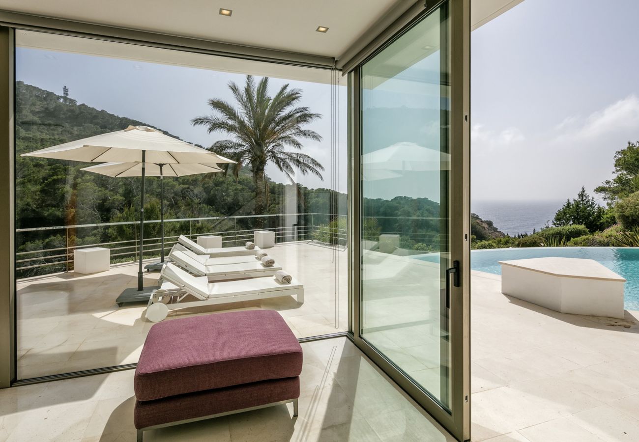 Villa in Sant Josep de Sa Talaia - CHERRY
